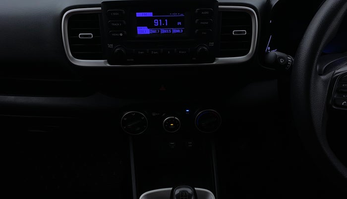 2021 Hyundai VENUE S 1.2, Petrol, Manual, 52,080 km, Air Conditioner