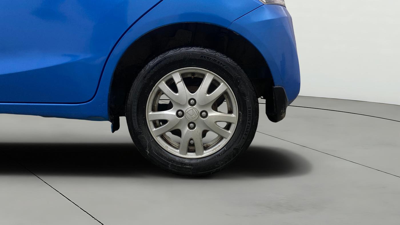2013 Honda Brio VX AT, Petrol, Automatic, 59,913 km, Left Rear Wheel
