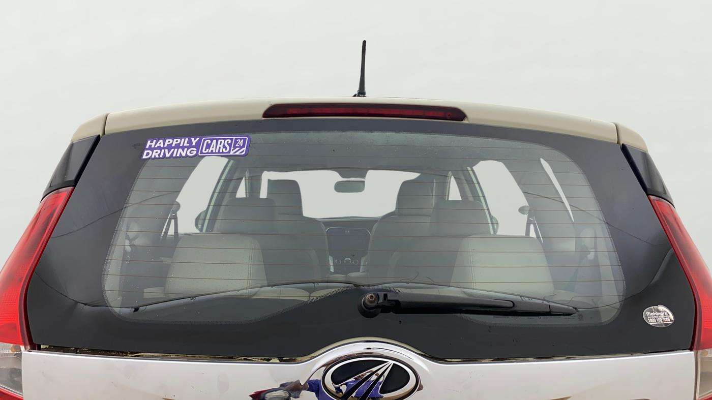 2018 Mahindra MARAZZO M8 7 STR, Diesel, Manual, 1,31,905 km, Rear Windshield