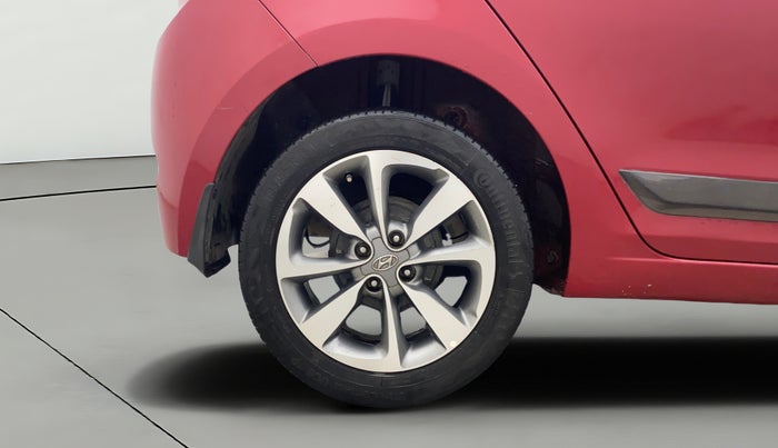 2017 Hyundai Elite i20 ASTA 1.2 (O), Petrol, Manual, 1,16,661 km, Right Rear Wheel