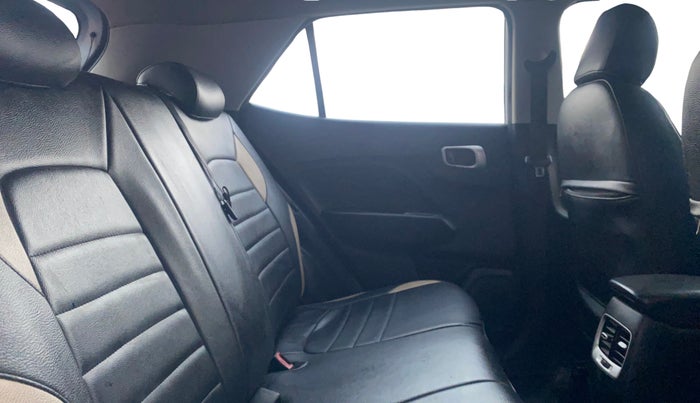 2019 Hyundai VENUE SX PLUS 1.0 TURBO DCT, Petrol, Automatic, 53,832 km, Right Side Rear Door Cabin