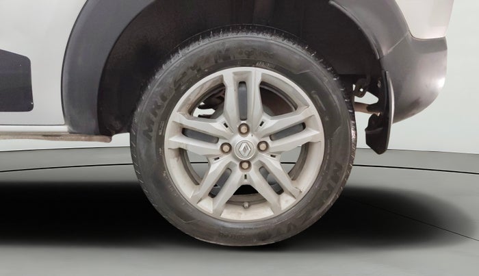 2022 Renault TRIBER RXZ AMT, Petrol, Automatic, 28,081 km, Left Rear Wheel