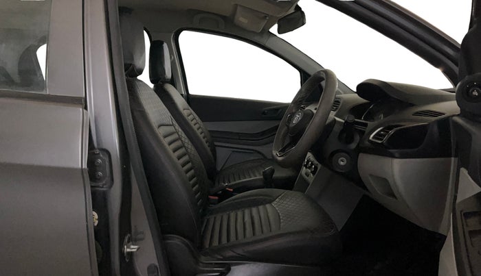 2022 Tata Tiago XT PETROL, Petrol, Manual, 34,624 km, Right Side Front Door Cabin