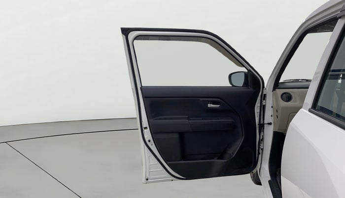 2022 Maruti New Wagon-R VXI CNG 1.0, CNG, Manual, 30,775 km, LHS Front Door