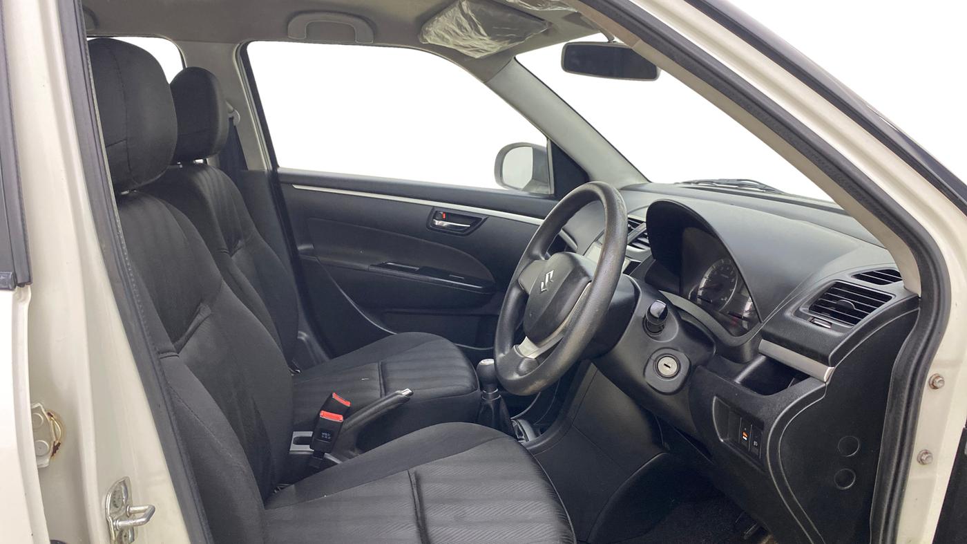 2013 Maruti Swift VXI, Petrol, Manual, 82,819 km, Right Side Front Door Cabin