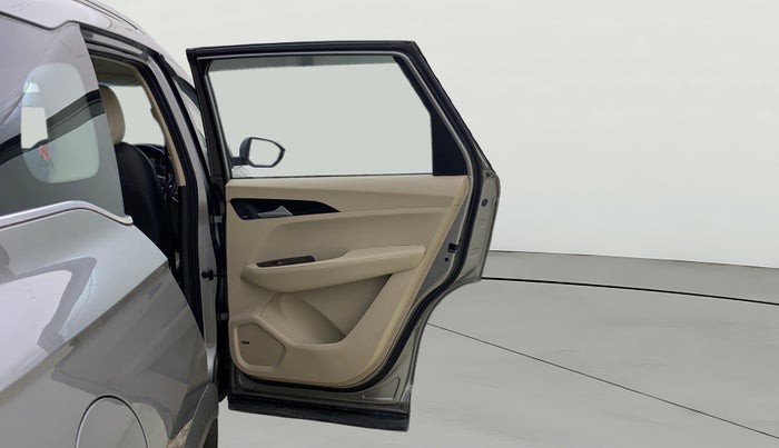 2021 MG HECTOR SHARP 1.5 PETROL CVT, Petrol, Automatic, 1,00,401 km, RHS Rear Door