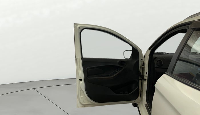 2021 Ford FREESTYLE TITANIUM 1.2 PETROL, Petrol, Manual, 74,126 km, LHS Front Door