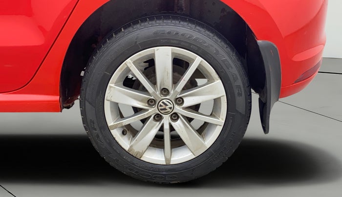 2016 Volkswagen Polo HIGHLINE1.2L, Petrol, Manual, 43,413 km, Left Rear Wheel