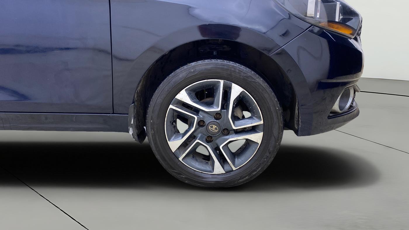 2018 Tata TIGOR XZ PLUS PETROL, Petrol, Manual, 70,845 km, Right Front Wheel