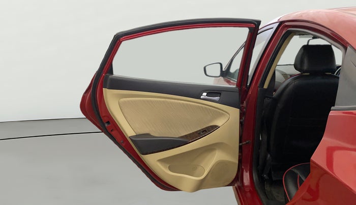 2015 Hyundai Verna FLUIDIC 4S 1.6 VTVT S(O), Petrol, Manual, 42,595 km, LHS Rear Door