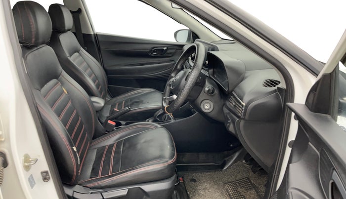 2022 Hyundai NEW I20 SPORTZ 1.2 MT, Petrol, Manual, 36,393 km, Right Side Front Door Cabin