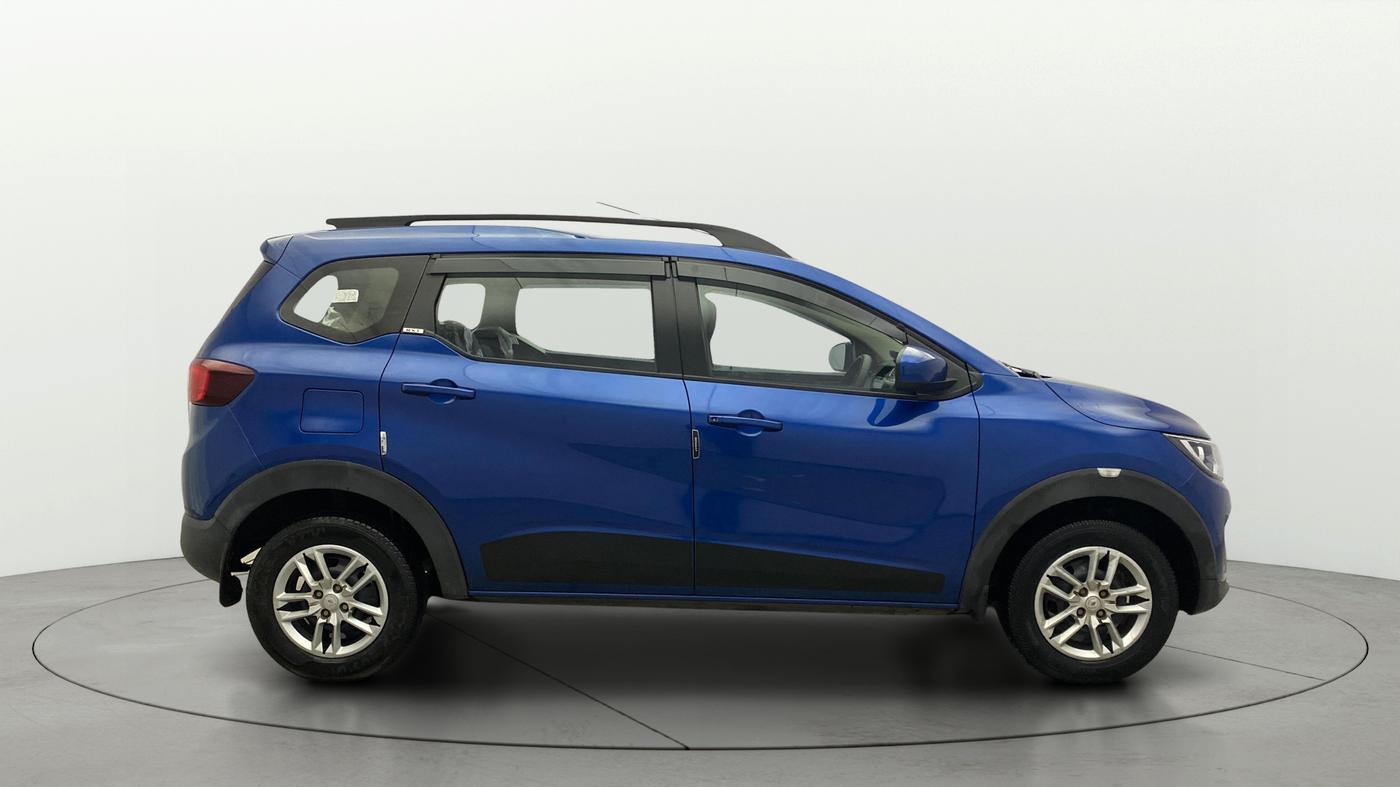 2020 Renault TRIBER RXT AMT, Petrol, Automatic, 31,413 km, Right Side View