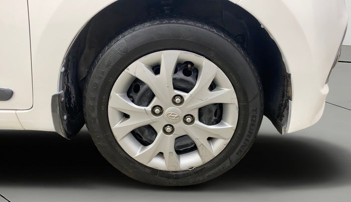 2015 Hyundai Grand i10 SPORTZ 1.2 KAPPA VTVT, Petrol, Manual, 82,415 km, Right Front Wheel