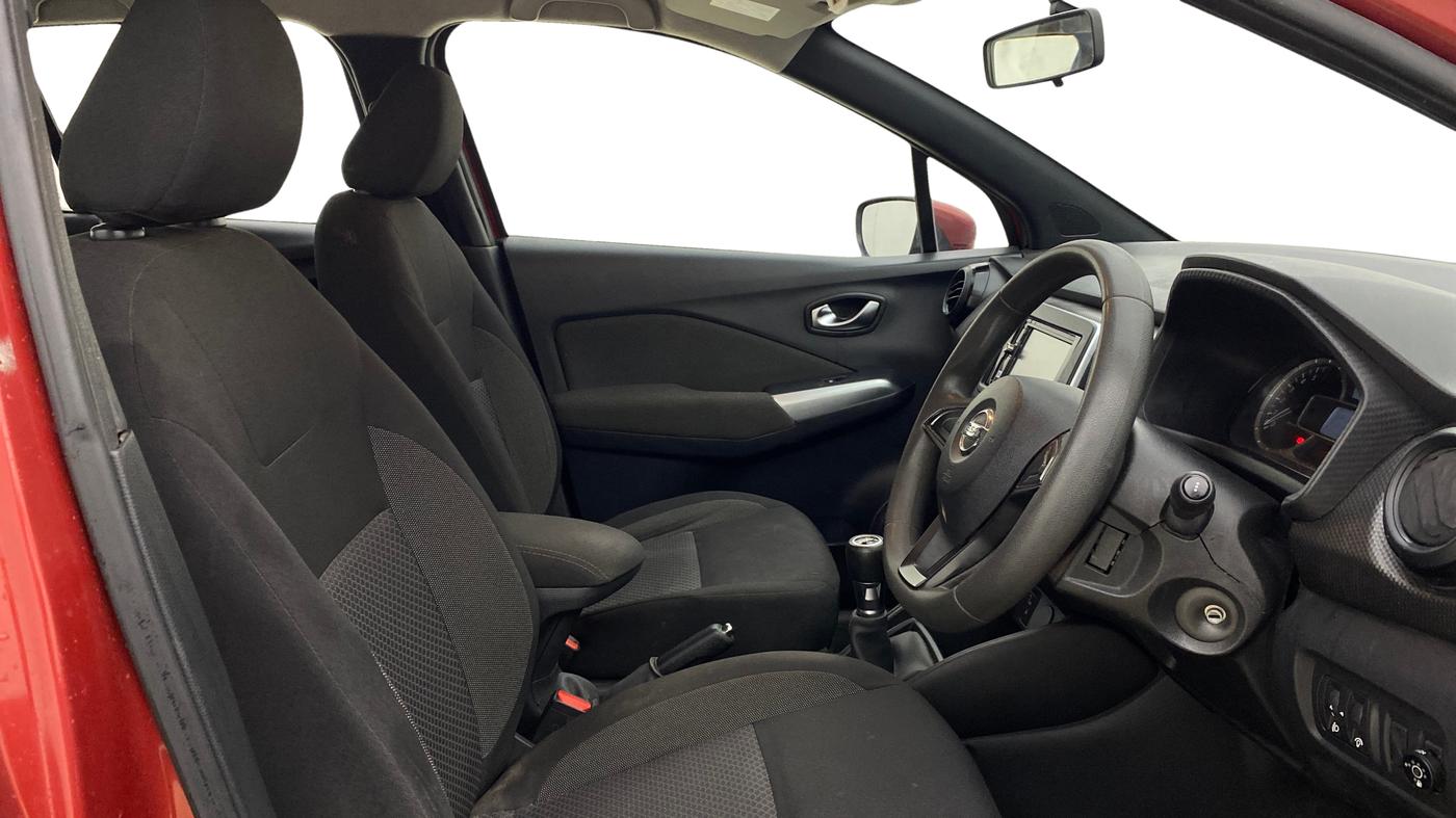 2019 Nissan Kicks XL 1.5, CNG, Manual, 55,560 km, Right Side Front Door Cabin