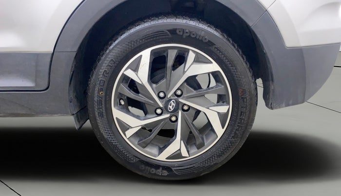 2017 Hyundai Creta SX PLUS AT 1.6 PETROL, Petrol, Automatic, 74,253 km, Left Rear Wheel