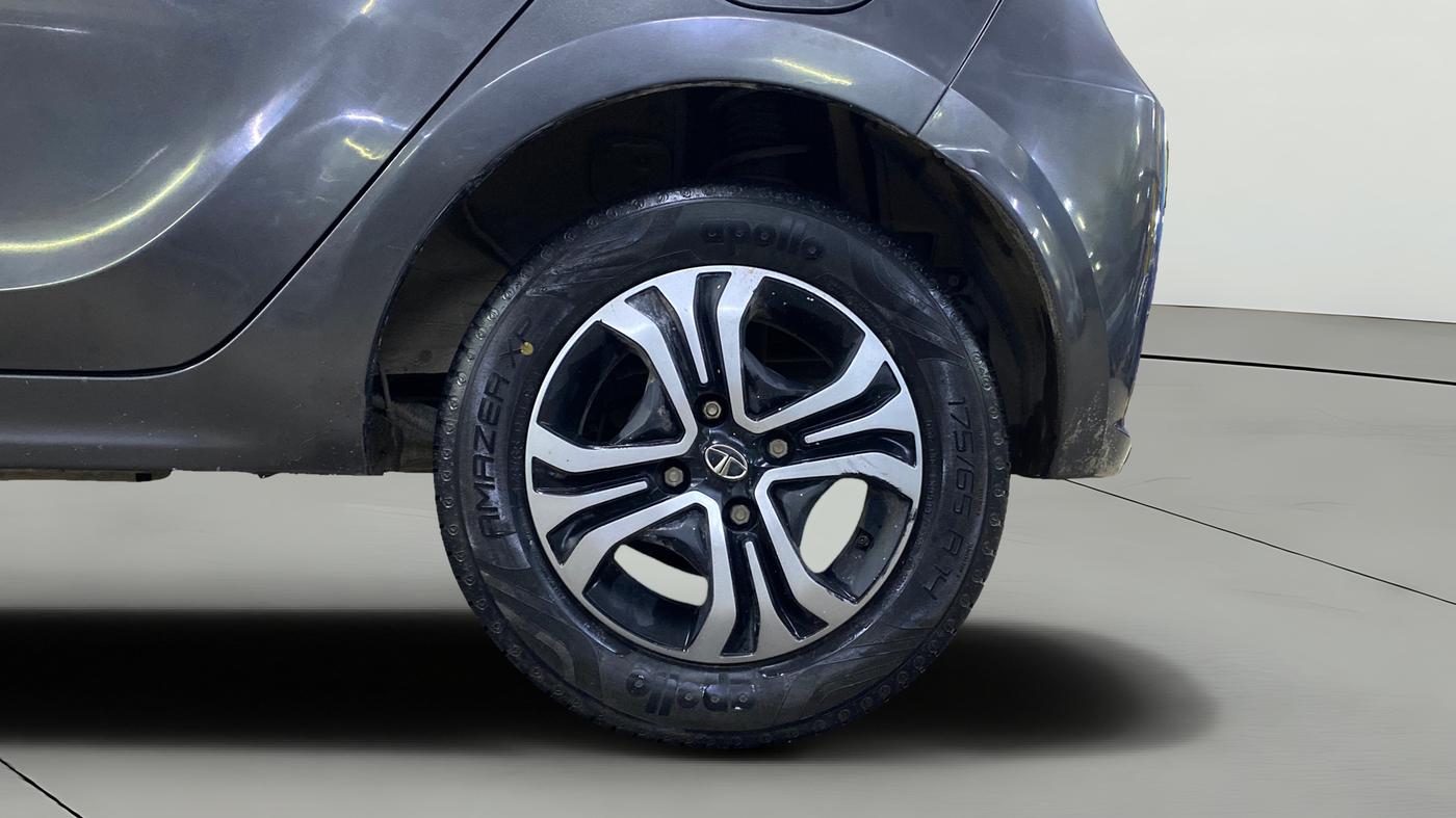 2021 Tata Tiago XZA PETROL, Petrol, Automatic, 17,262 km, Left Rear Wheel