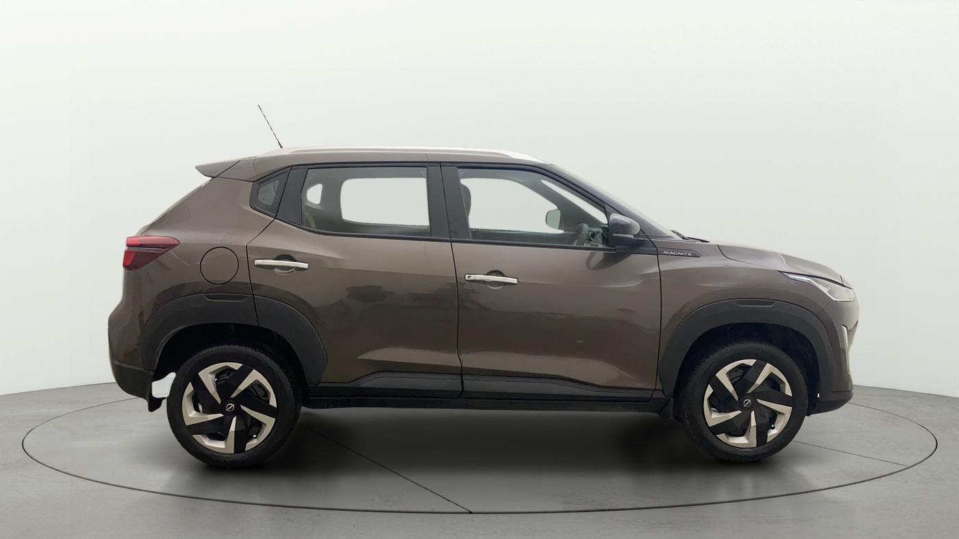 2021 Nissan MAGNITE XL TURBO CVT, Petrol, Automatic, 18,244 km, Right Side View
