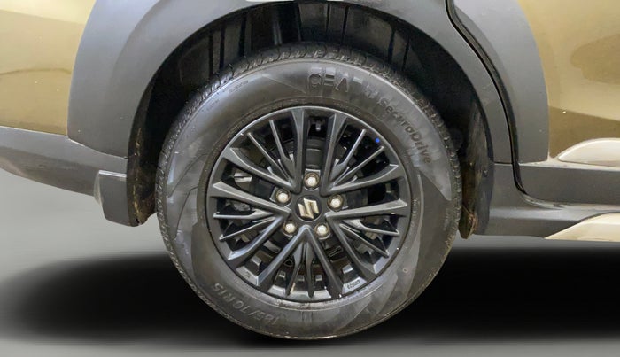 2020 Maruti XL6 ZETA AT, Petrol, Automatic, 85,410 km, Right Rear Wheel