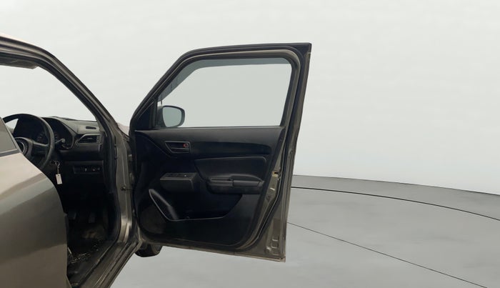 2021 Maruti Swift LXI, Petrol, Manual, 50,855 km, RHS Front Door