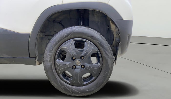 2023 Tata PUNCH ACCOMPLISHED MT, Petrol, Manual, 40,199 km, Left Rear Wheel