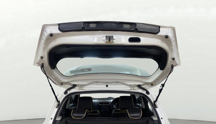 2015 Maruti Swift VXI, Petrol, Manual, 68,345 km, Boot Door Open