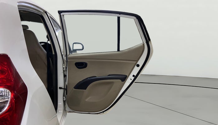 2014 Hyundai i10 MAGNA 1.1, CNG, Manual, 1,05,896 km, RHS Rear Door