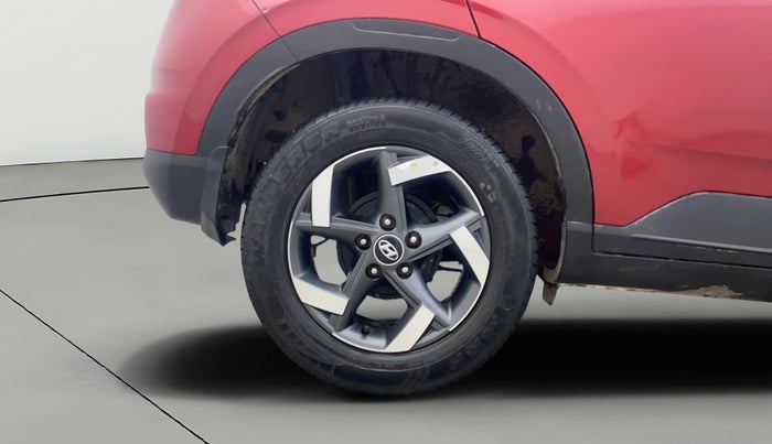 2021 Hyundai VENUE SX 1.5 CRDI, Diesel, Manual, 50,645 km, Right Rear Wheel