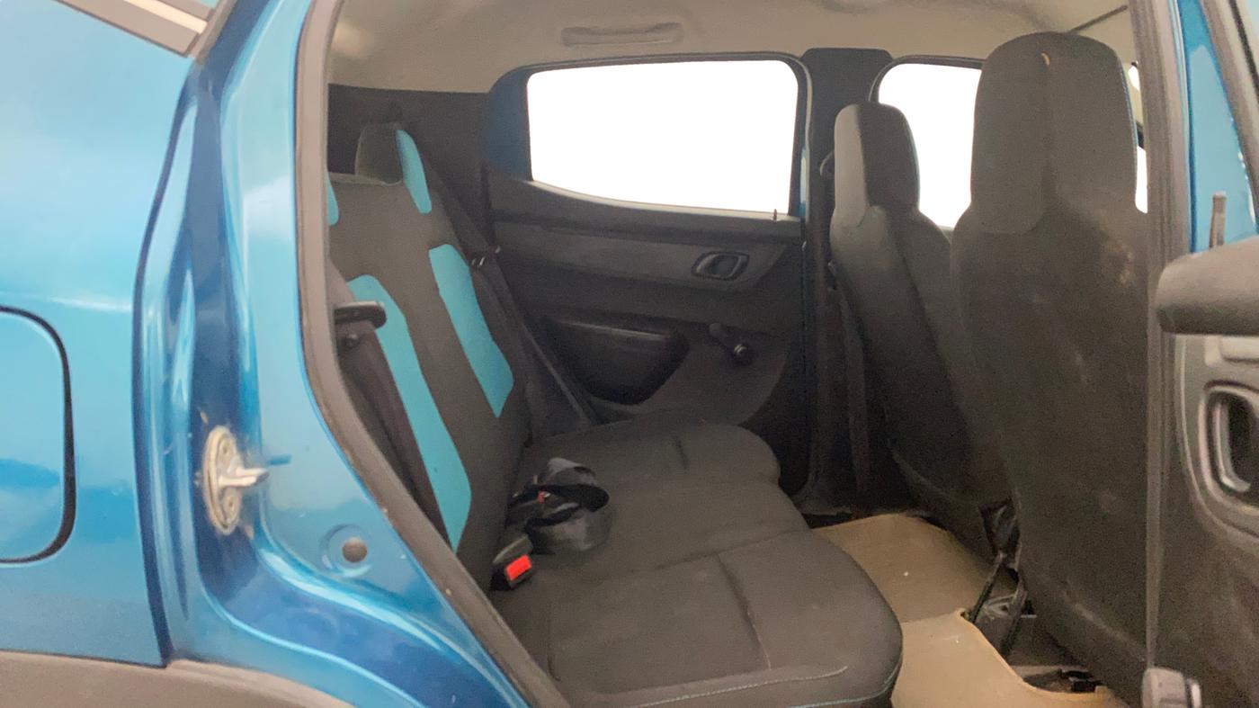 2021 Renault Kwid NEOTECH RXL 1.0 MT, CNG, Manual, 50,989 km, Right Side Rear Door Cabin
