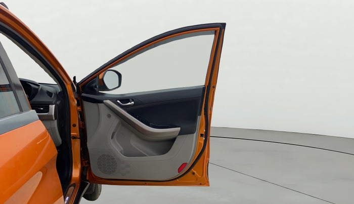 2019 Tata NEXON XZA PLUS DIESEL, Diesel, Automatic, 24,004 km, RHS Front Door