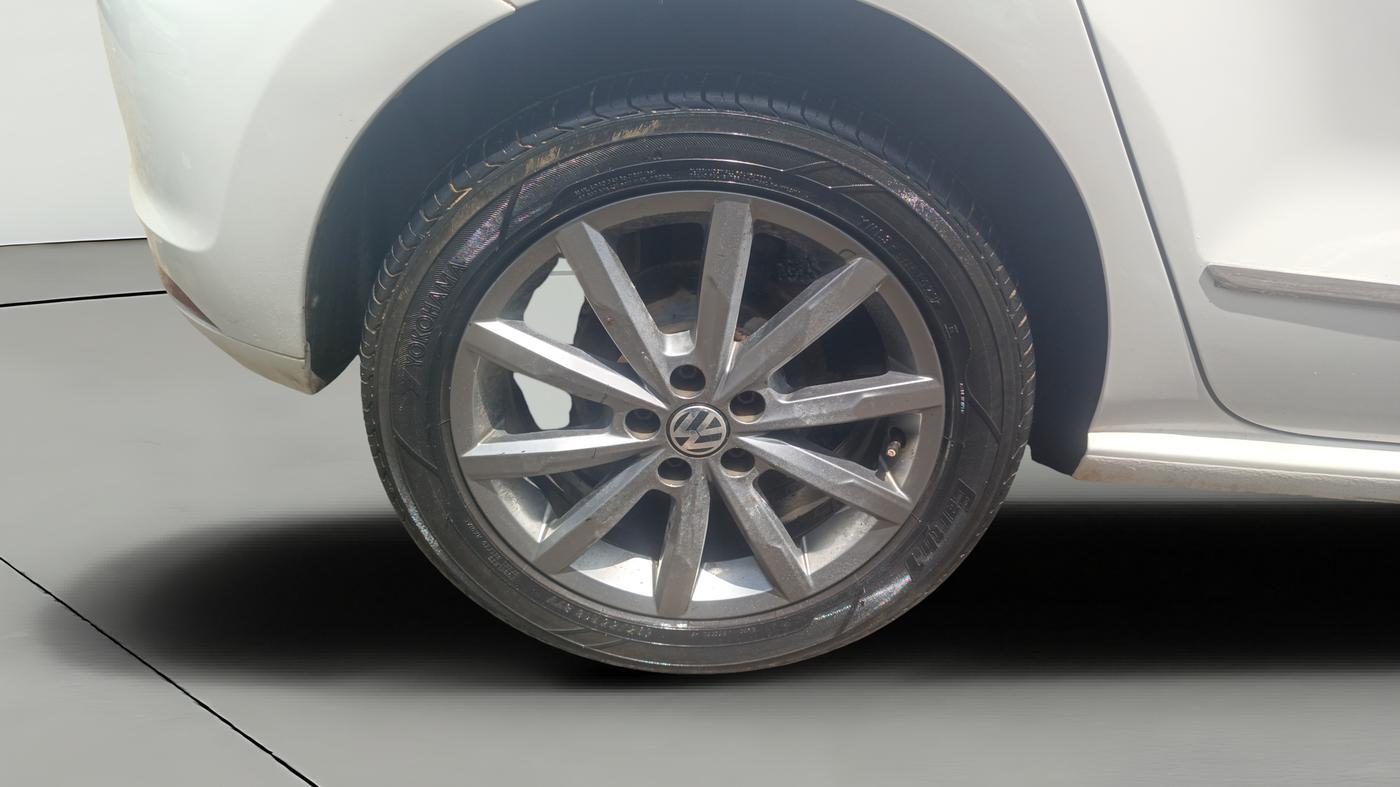 2019 Volkswagen Polo HIGHLINE PLUS 1.5 16 ALLOY, Diesel, Manual, 91,371 km, Right Rear Wheel