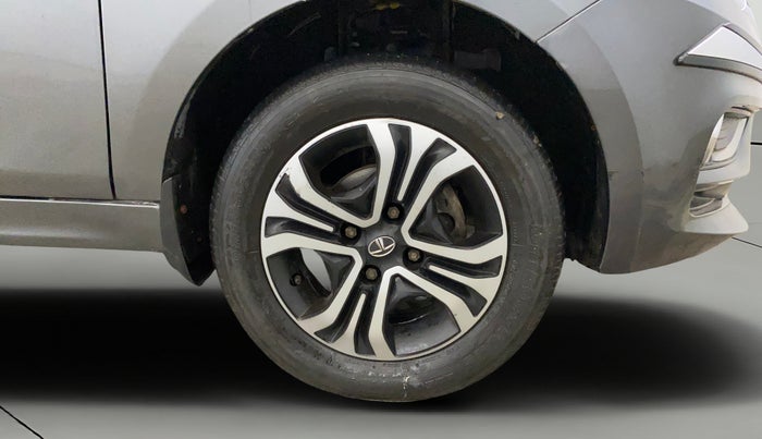 2022 Tata Tiago XZ PLUS CNG, CNG, Manual, 34,321 km, Right Front Wheel