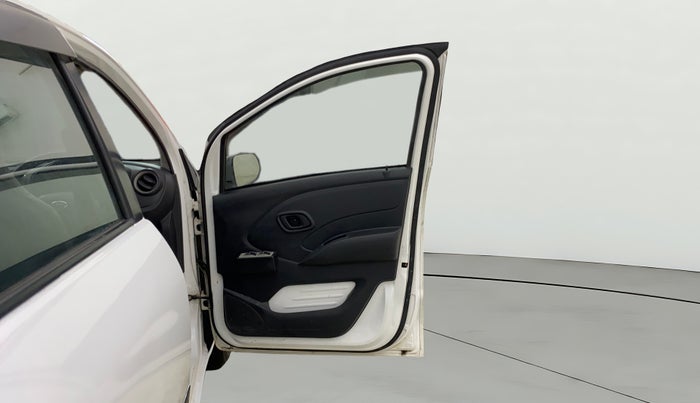 2018 Datsun Redi Go A, Petrol, Manual, 17,765 km, RHS Front Door