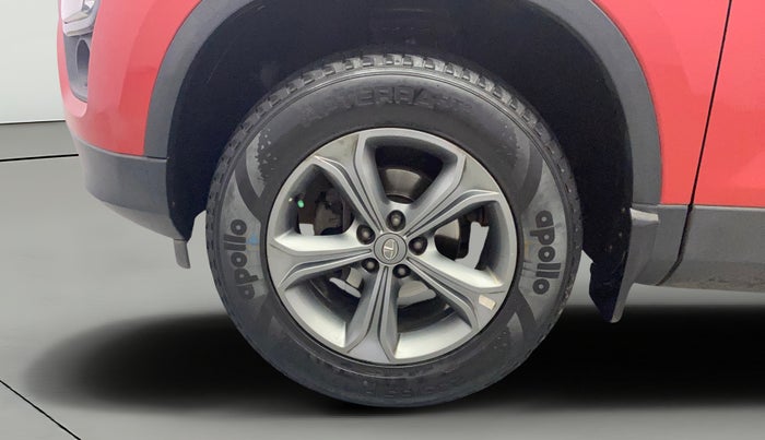 2020 Tata Harrier XZA 2.0L, Diesel, Automatic, 96,405 km, Left Front Wheel