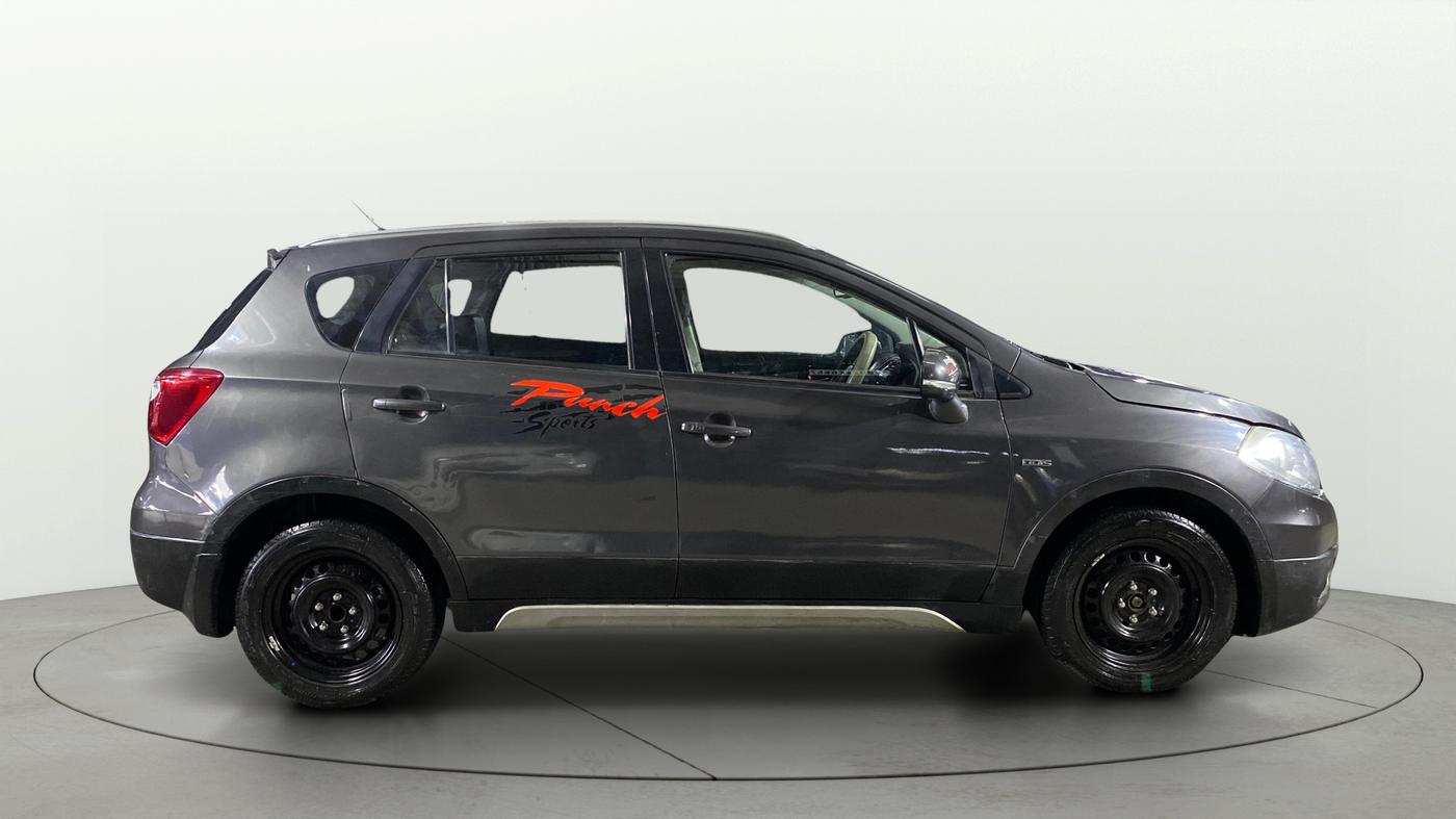 2016 Maruti S Cross ALPHA 1.3, Diesel, Manual, 76,018 km, Right Side View