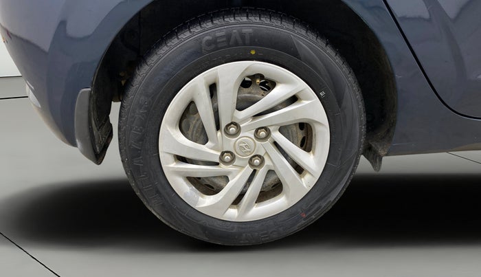 2021 Hyundai GRAND I10 NIOS MAGNA AMT 1.2 KAPPA VTVT, Petrol, Automatic, 1,00,812 km, Right Rear Wheel