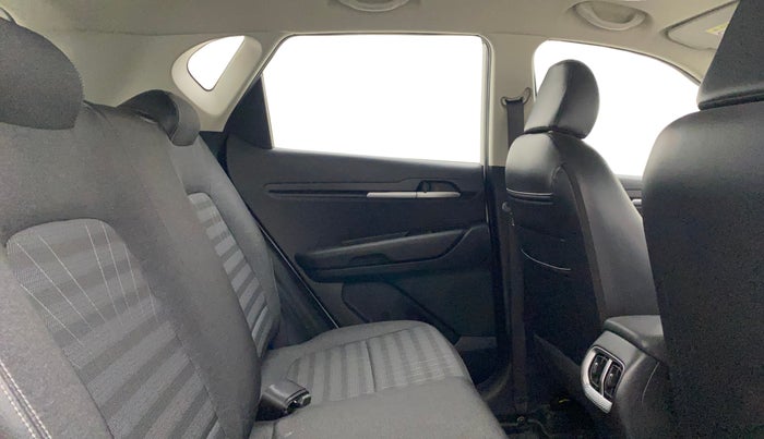 2022 KIA SONET HTK PLUS 1.2, Petrol, Manual, 8,231 km, Right Side Rear Door Cabin