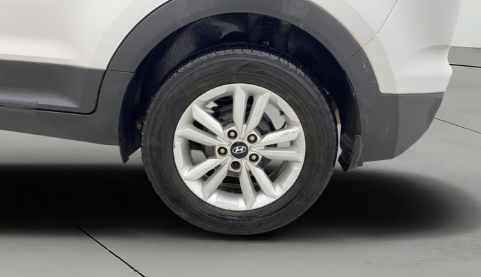 2016 Hyundai Creta SX PLUS 1.6 PETROL, Petrol, Manual, 1,19,371 km, Left Rear Wheel