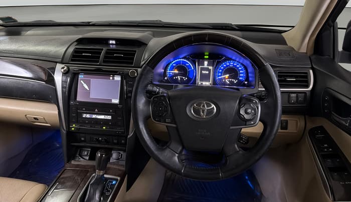 2017 Toyota Camry HYBRID, Hybrid, Automatic, 68,059 km, Steering Wheel Close Up