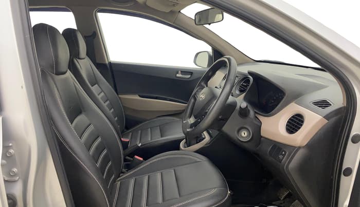 2014 Hyundai Xcent S 1.2, Petrol, Manual, 1,04,408 km, Right Side Front Door Cabin
