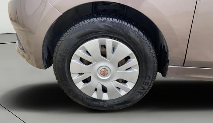 2018 Tata TIGOR XT PETROL, Petrol, Manual, 1,06,969 km, Left Front Wheel