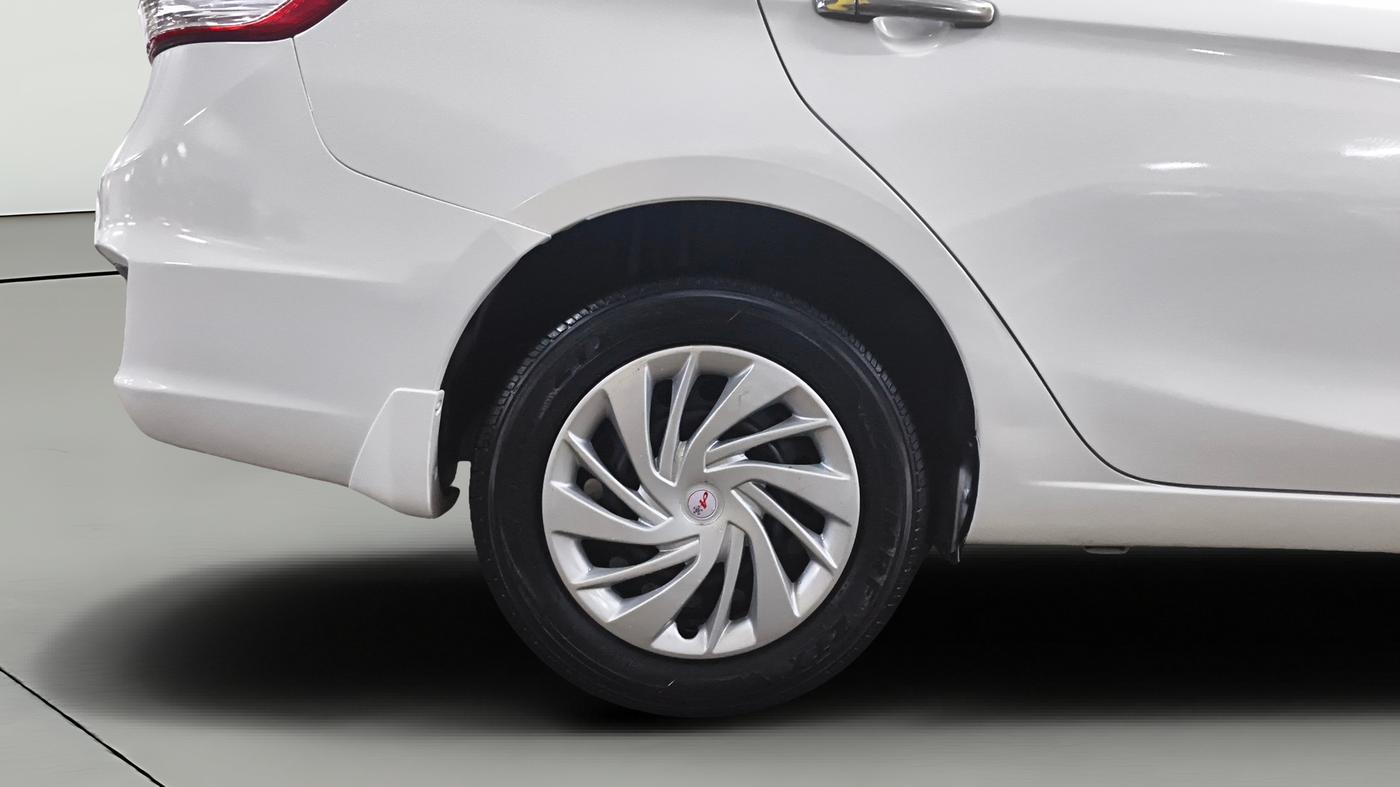 2016 Maruti Ciaz VDI+ SHVS, Diesel, Manual, 73,092 km, Right Rear Wheel