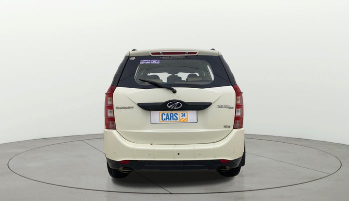 2017 Mahindra XUV500 W6, Diesel, Manual, 1,49,587 km, Back/Rear