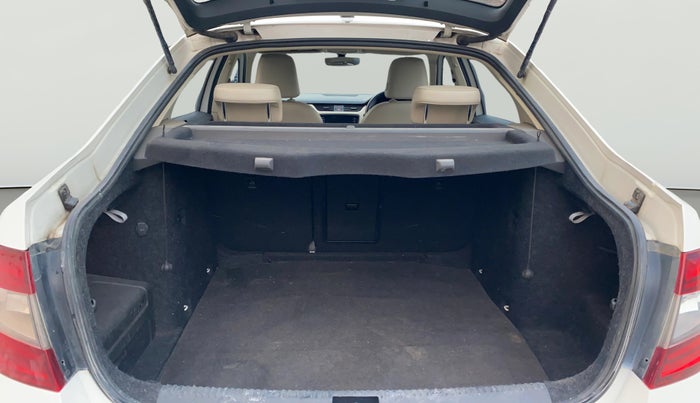 2018 Skoda Octavia L&K 1.8 TSI AT, Petrol, Automatic, 52,736 km, Boot Open Zoomed View