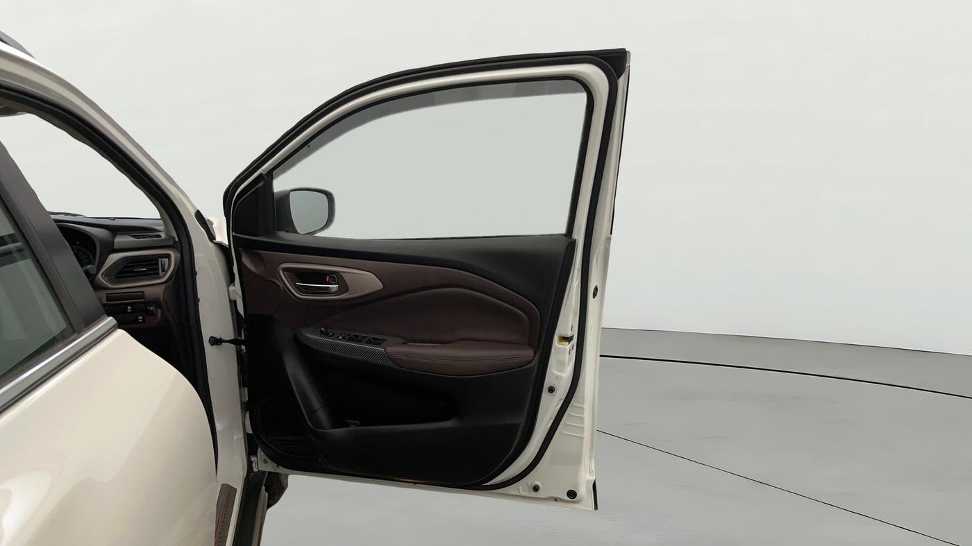 2024 Maruti FRONX ZETA 1.0L TURBO 6 AT, Petrol, Automatic, 6,209 km, RHS Front Door