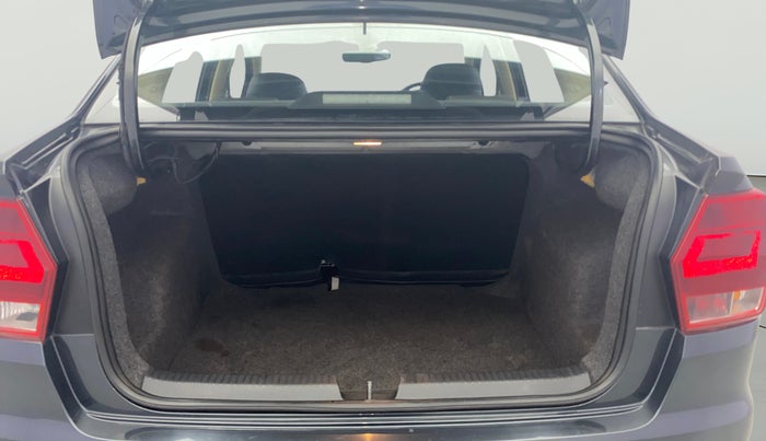 2016 Volkswagen Ameo COMFORTLINE 1.2L, Petrol, Manual, 47,745 km, Boot Open Zoomed View