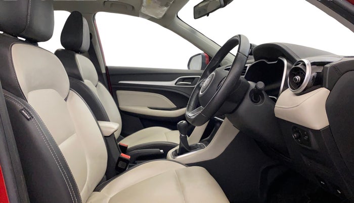 2022 MG ASTOR SHARP EX 1.5 MT, Petrol, Manual, 23,140 km, Right Side Front Door Cabin