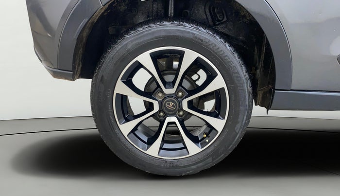 2020 Tata NEXON XZA PLUS DIESEL, Diesel, Automatic, 1,29,002 km, Right Rear Wheel