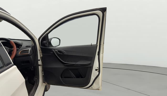 2019 Tata TIAGO NRG PETROL, Petrol, Manual, 44,231 km, RHS Front Door