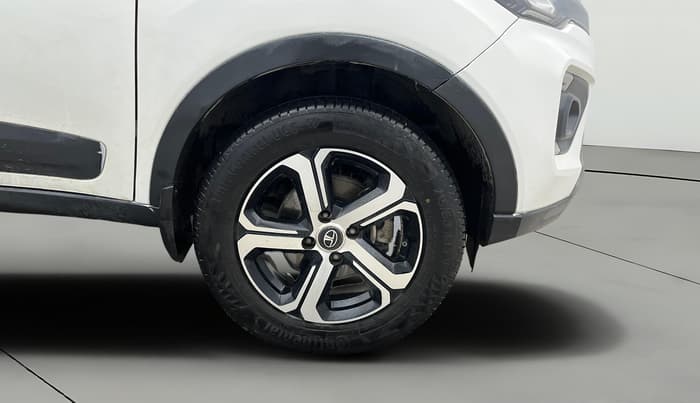 2021 Tata NEXON XZ PLUS PETROL, CNG, Manual, 1,11,291 km, Right Front Wheel