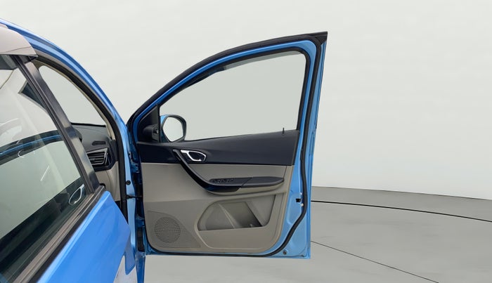 2016 Tata Tiago XZ PETROL, Petrol, Manual, 37,280 km, RHS Front Door